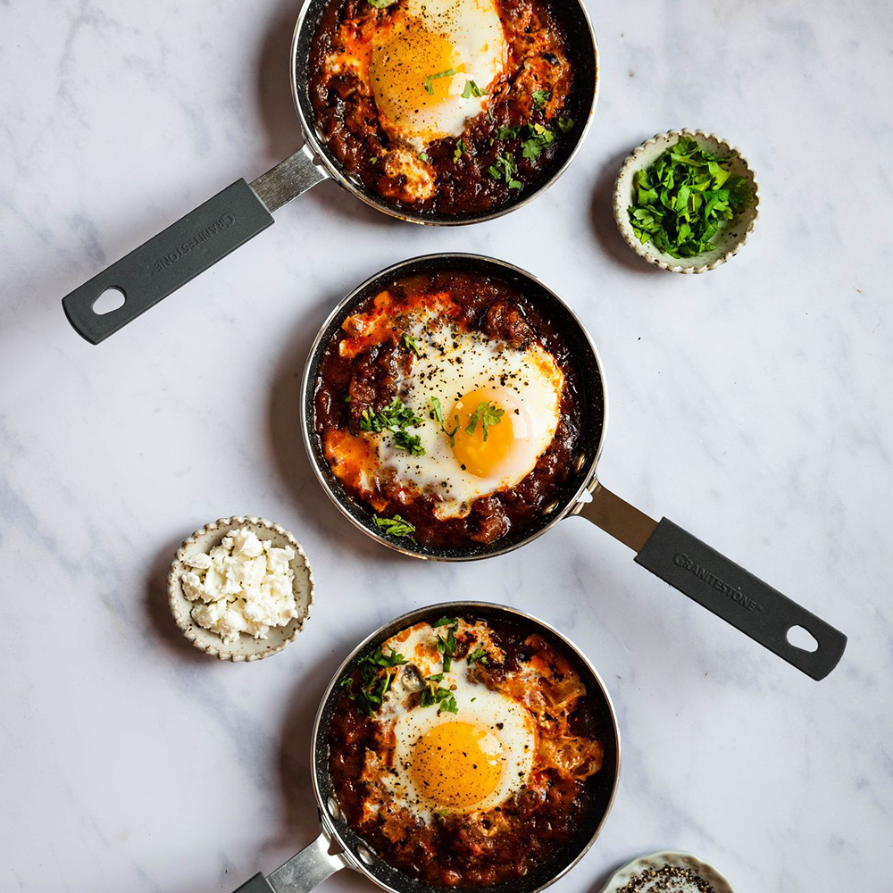 Low Carb Cast Iron Baked Eggs Eggs-In-A-Hole Skillet Recipe HelloFresh